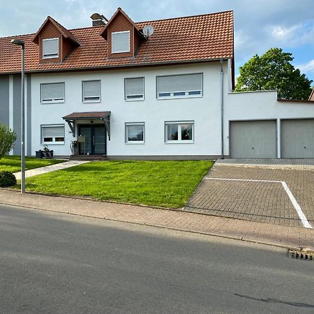 Schoene Ferien- Monteurswohnung - Ruhig Und Malerisch Gelegen Hofgeismar Bagian luar foto